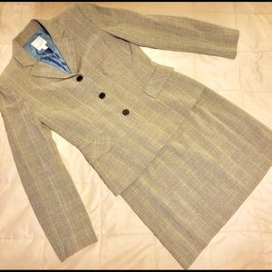 Size 4 Anne Klein 2 piece skirt suit windowpane